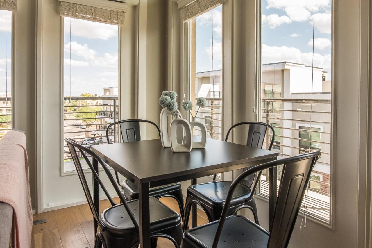 Апартаменты Frontdesk Old Town Apts Скоттсдейл Экстерьер фото