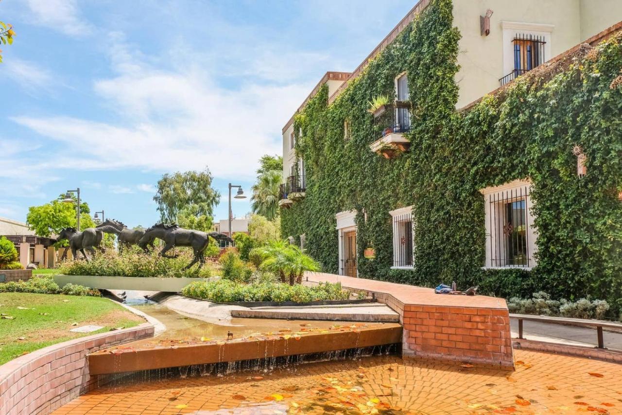 Апартаменты Frontdesk Old Town Apts Скоттсдейл Экстерьер фото